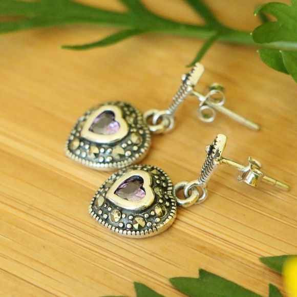 925Sterling silver marcasite heart dangle earrings - Picture 3 of 6